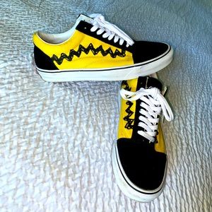 Old Skool Peanuts Charlie Brown Collection Vans